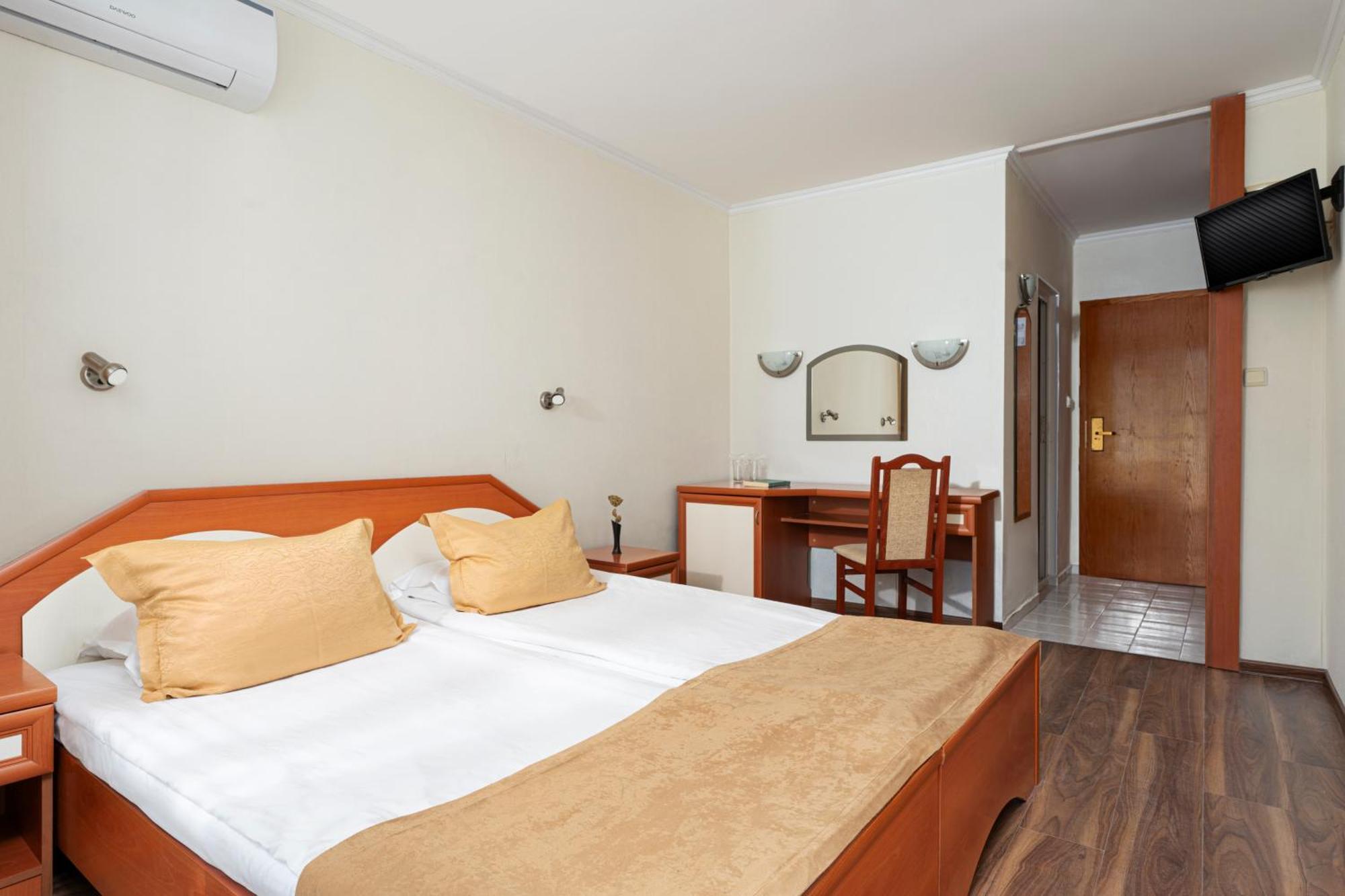 Zefir Hotel Sunny Beach Exterior photo